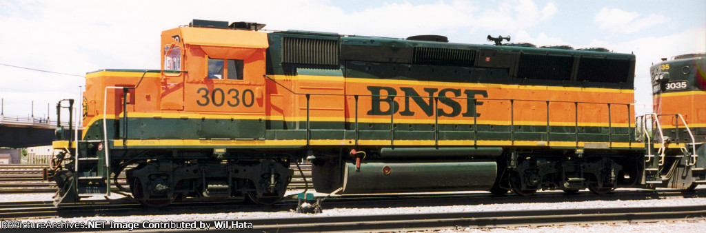 BNSF GP40X 3030